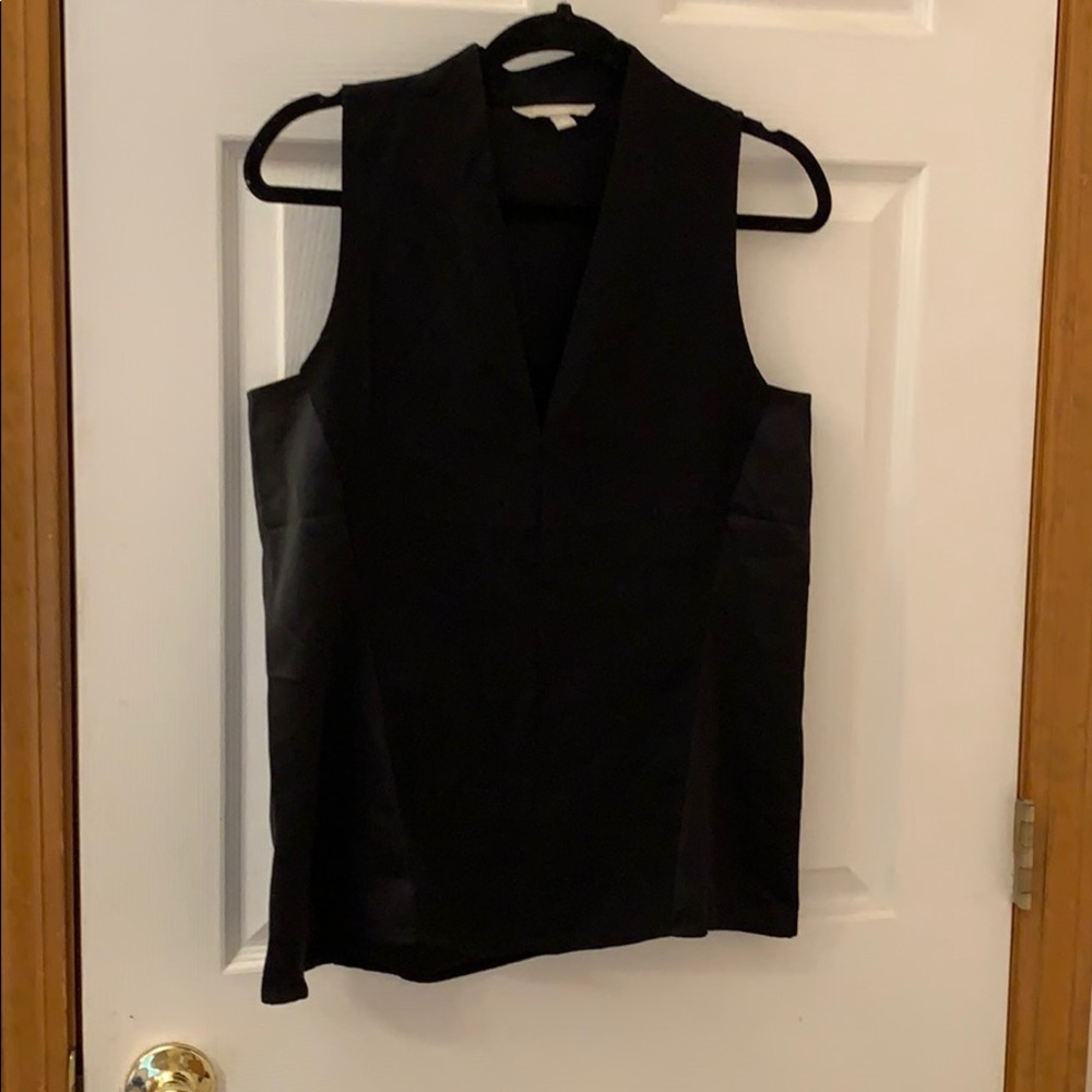 Banana Republic Silk plunging sleeveless tank